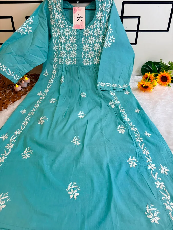 Aqua blue Naira Cut Malmal Kurta - Image 2