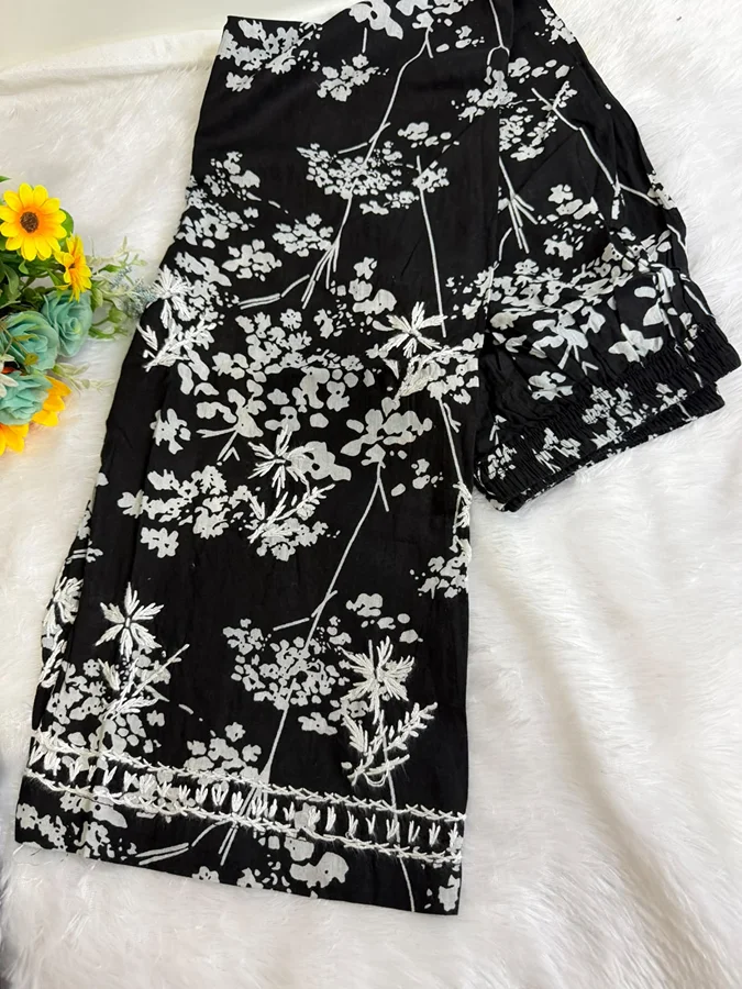 Black Malmal Cotton Kurti with Pant Set - Image 3